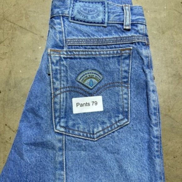 Vintage 90s Levi’s Native Blue High Waist Taper Light Wash Denim Jeans Size 9 Jr - Picture 14 of 14